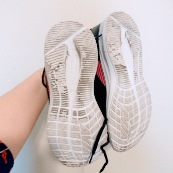 AVIA workout gym shoes - Picture 4 of 4